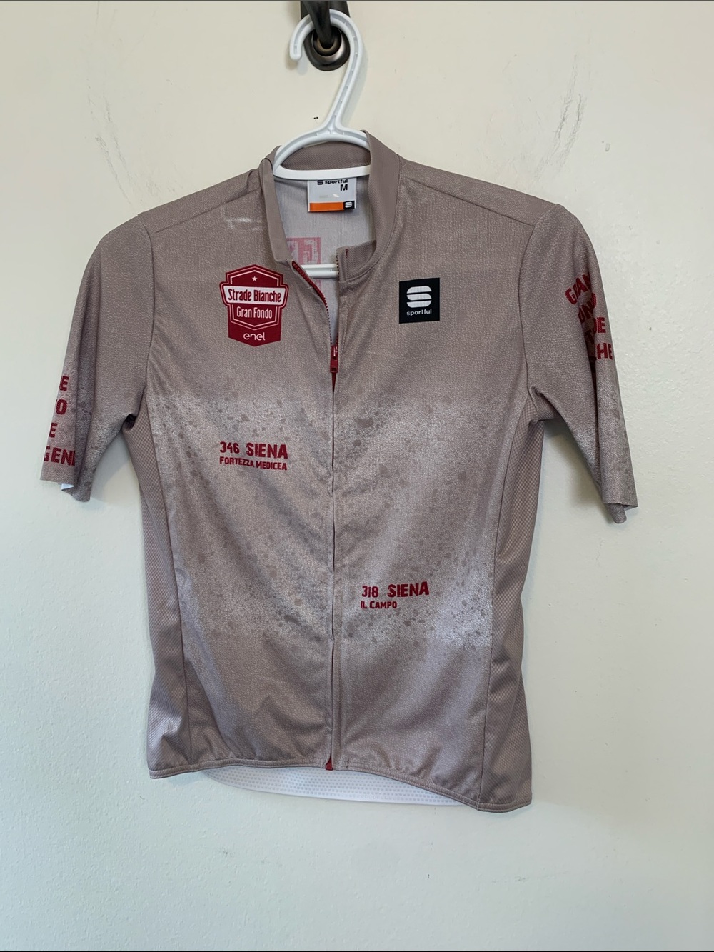 Men's NWT Short Sleeve Cycling Jersey in Taupe with Red Details